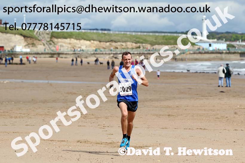 Chris Isherwood (Sunderland) 2nd in the Pier to Pier, South Shields. Photo: David: David T. Hewitson/Sports for All Pics